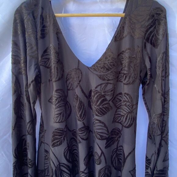 Gorgeous‎ Black Dress - Picture 7 of 9